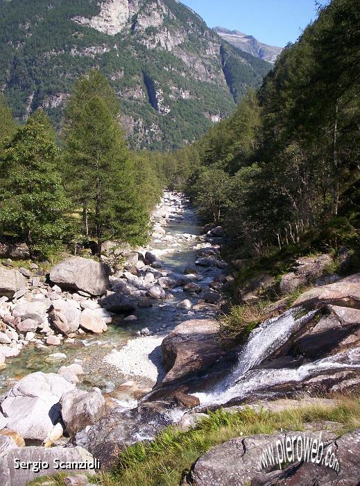 25 Panorama veso la valle.jpg
